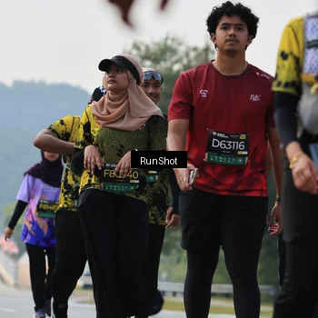 Runner Photo 7057108
