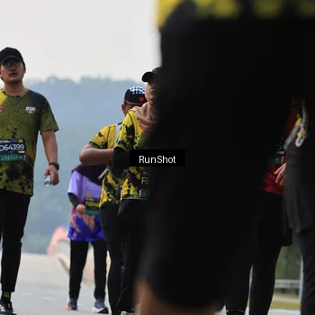 Runner Photo 7057109
