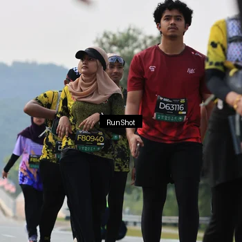 Runner Photo 7057110