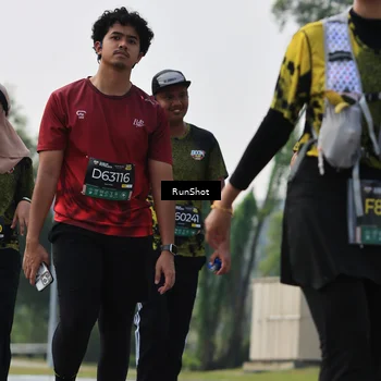 Runner Photo 7057121
