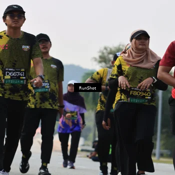 Runner Photo 7057122
