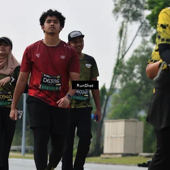 Runner Photo 7057125