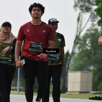 Runner Photo 7057128
