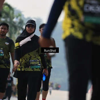 Runner Photo 7057181