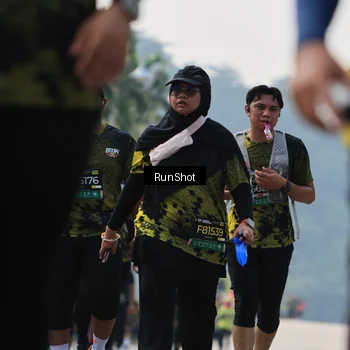 Runner Photo 7057184