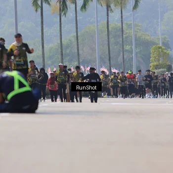 Runner Photo 7057187