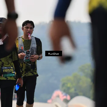 Runner Photo 7057195