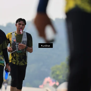 Runner Photo 7057200