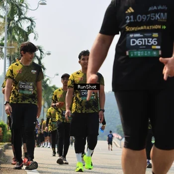 Runner Photo 7057300