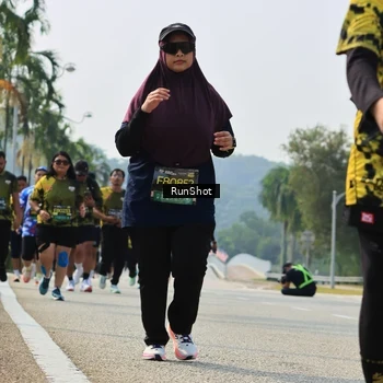 Runner Photo 7057315