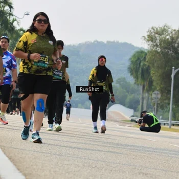 Runner Photo 7057330