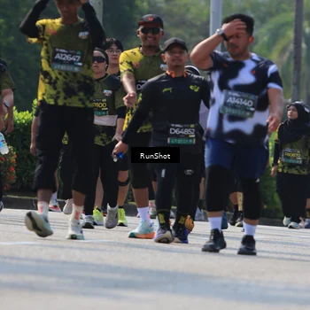 Runner Photo 7057340