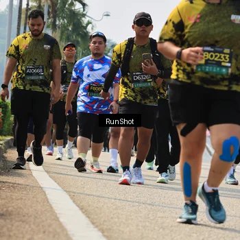 Runner Photo 7057345
