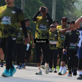 Runner Photo 7057363