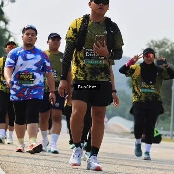 Runner Photo 7057371