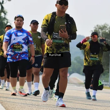 Runner Photo 7057392