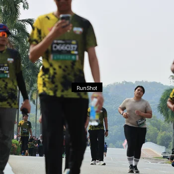 Runner Photo 7057398