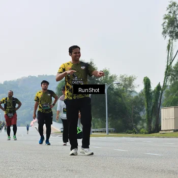 Runner Photo 7057427
