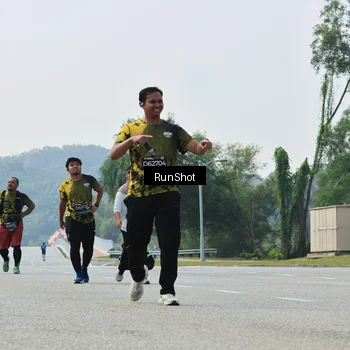 Runner Photo 7057435