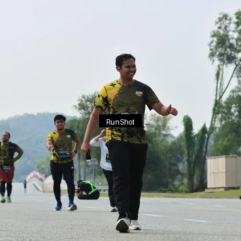 Runner Photo 7057444