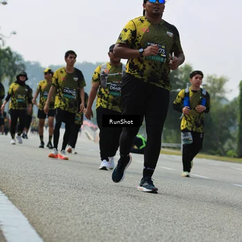 Runner Photo 7057538