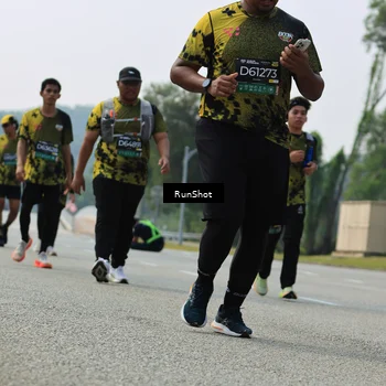 Runner Photo 7057540