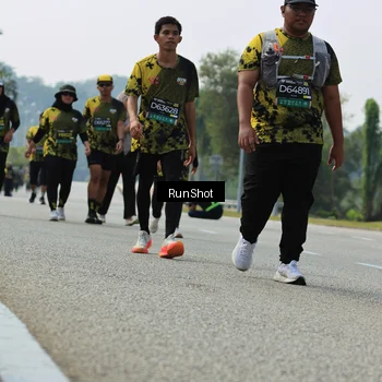 Runner Photo 7057546