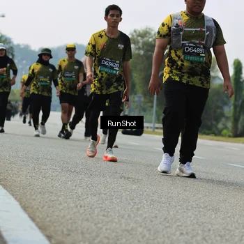 Runner Photo 7057547