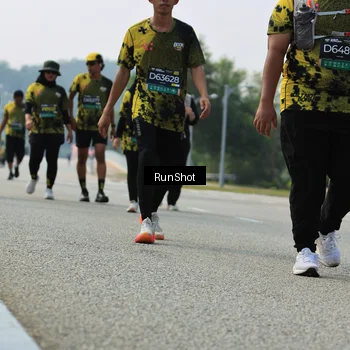 Runner Photo 7057564