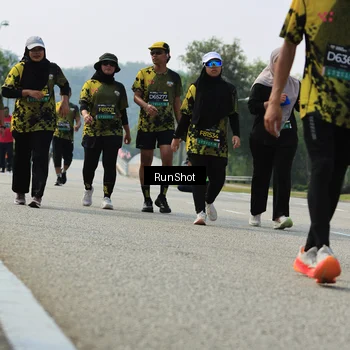 Runner Photo 7057567
