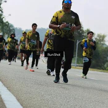 Runner Photo 7057571