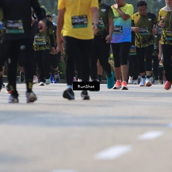 Runner Photo 7057575