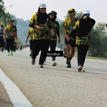 Runner Photo 7057593