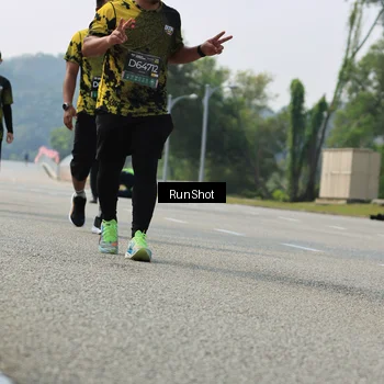 Runner Photo 7057595