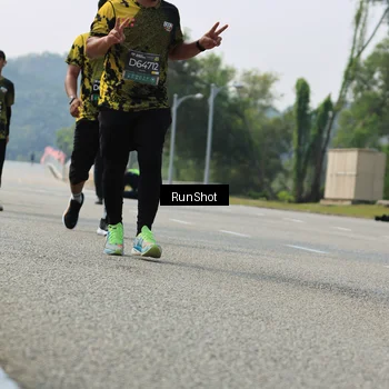 Runner Photo 7057619