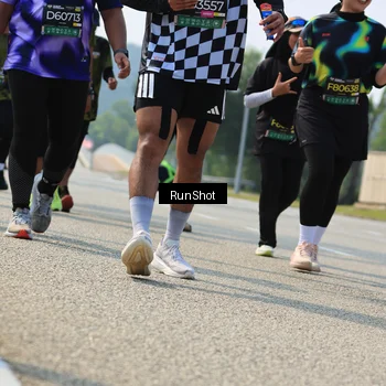 Runner Photo 7057687