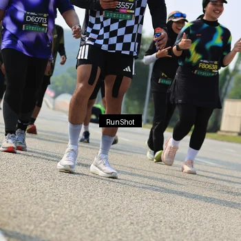 Runner Photo 7057692