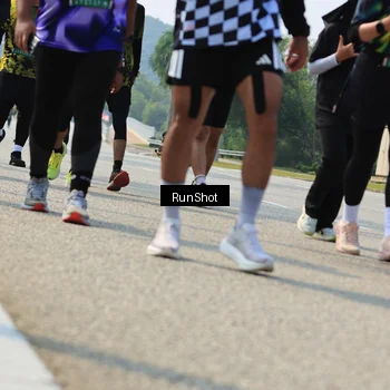 Runner Photo 7057698