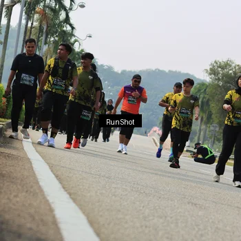 Runner Photo 7057713