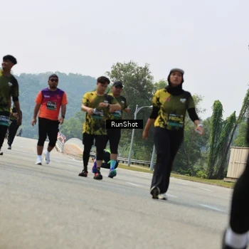 Runner Photo 7057739