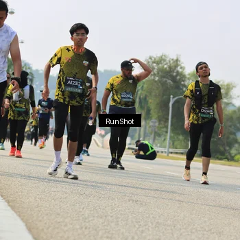 Runner Photo 7057913