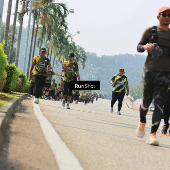 Runner Photo 7057933
