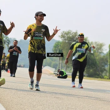 Runner Photo 7057985