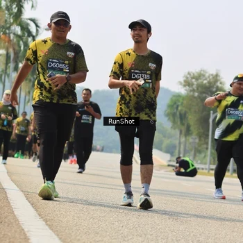 Runner Photo 7057988