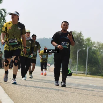 Runner Photo 7058025