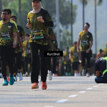 Runner Photo 7058033