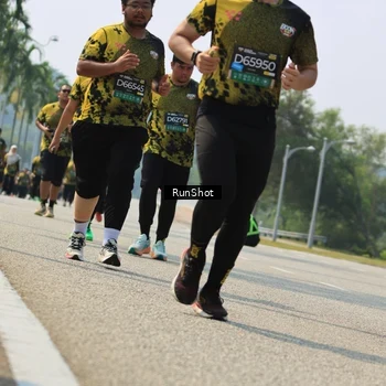 Runner Photo 7058040