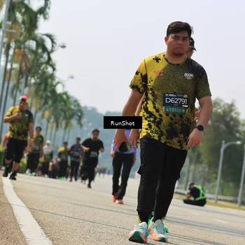 Runner Photo 7058061