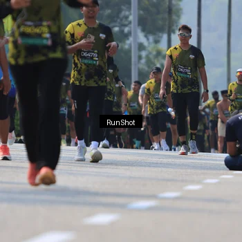 Runner Photo 7058078