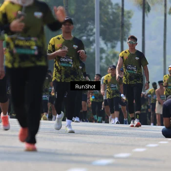 Runner Photo 7058087